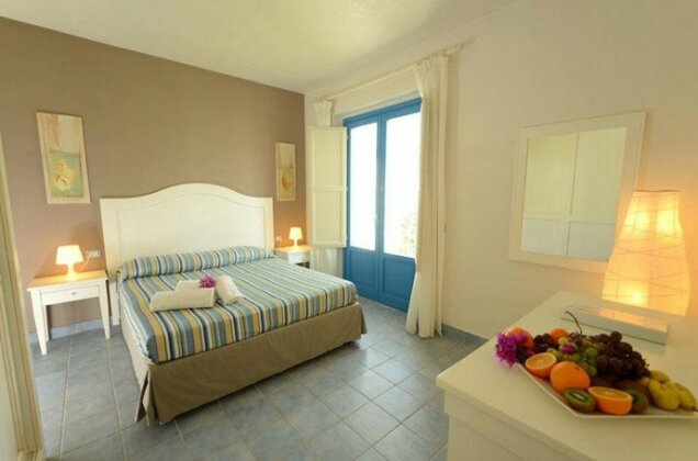 Egeria Holiday Home - Photo2
