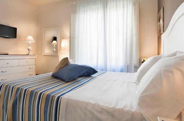 Egeria Holiday Home - Photo4