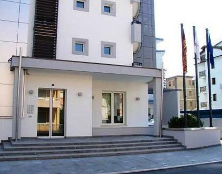 Aparthotel Royal - Photo4
