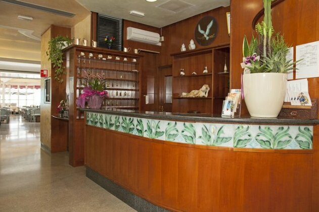Hotel Elpiro - Photo4