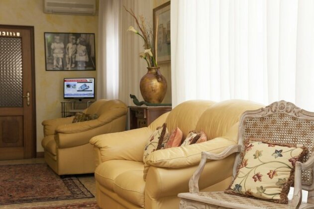 Hotel Fides - Photo2