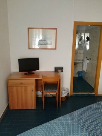 Hotel Heron - Photo4