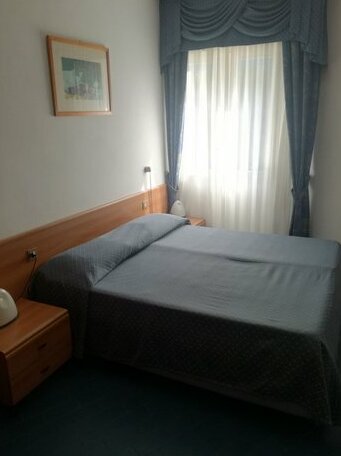Hotel Heron - Photo5