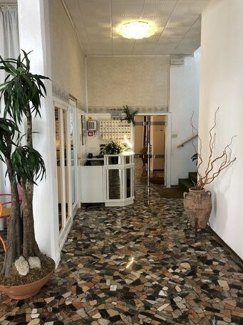 Hotel Marlisa Pier - Photo3