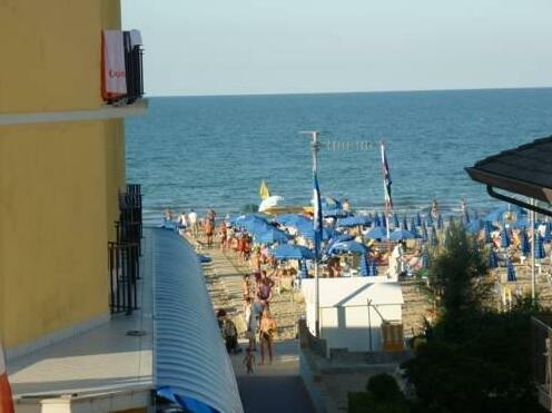 Hotel Mondial - Photo4