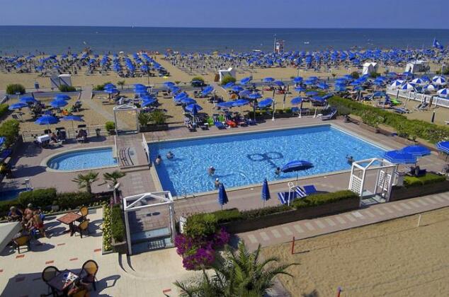 Hotel Orient & Pacific - Photo2