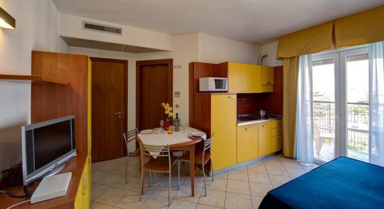 Hotel Sheila - Photo2