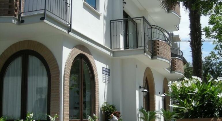 Ilios Residence - Photo2