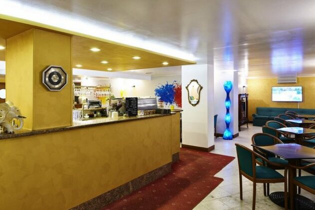 Termini Beach Hotel & Suites - Photo4