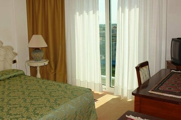Termini Beach Hotel & Suites - Photo5