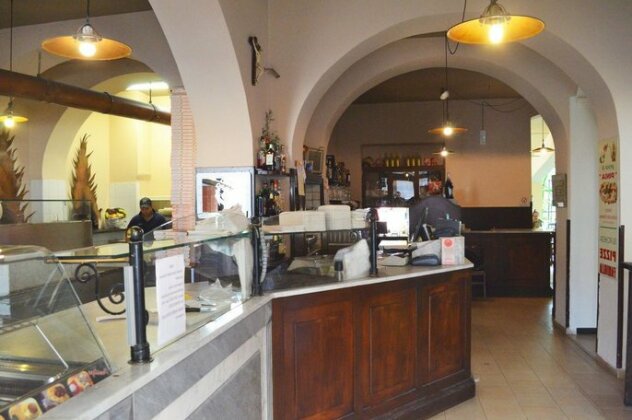 Bella Napoli Guesthouse Trattoria Pizzeria - Photo2