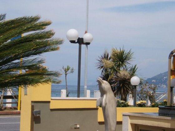 Hotel Delfino Laigueglia - Photo3