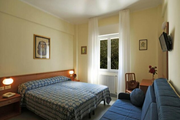 Hotel Tritone Laigueglia - Photo2