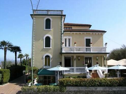 Hotel Villa Maria Lazise - Photo2