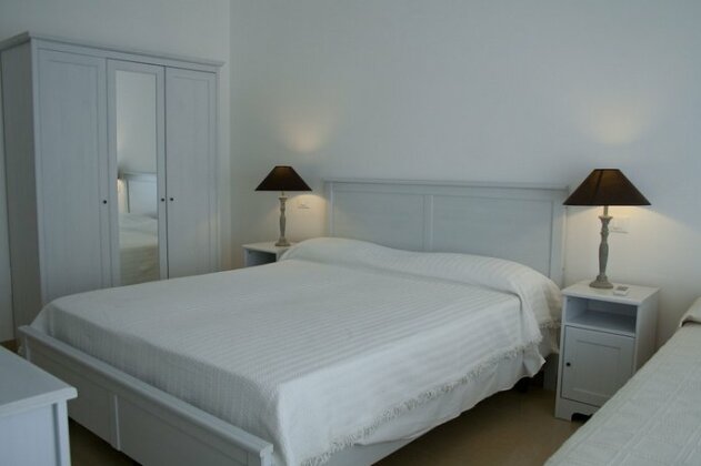 Artemide Bed & Breakfast - Photo2
