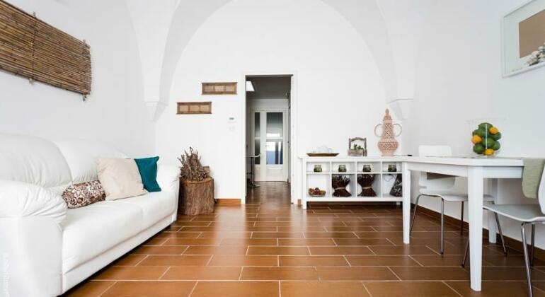 Mediterraneo Short Lets - Photo2