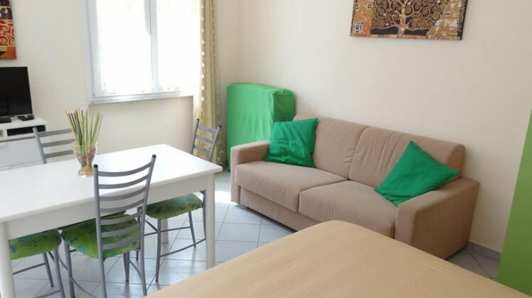 Lusso accessibile e Servizi - Photo5