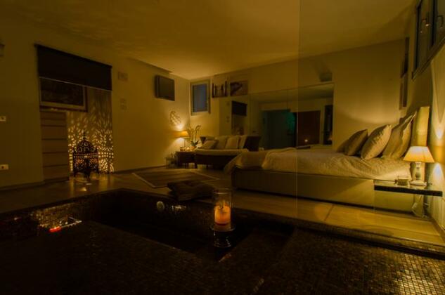 Luxury Apartment Lesa - Photo5