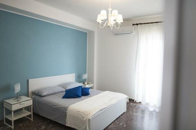 La Marina Bed and Breakfast - Photo2