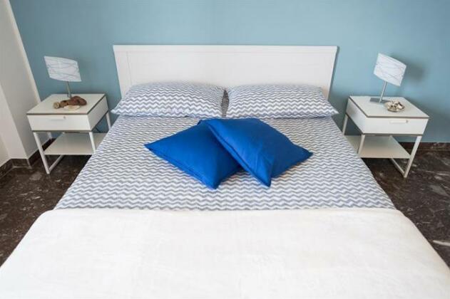 La Marina Bed and Breakfast - Photo4