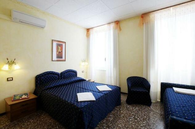 Lyric Hotel Levanto - Photo4