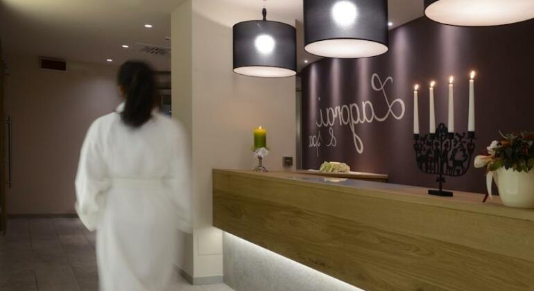 Hotel Ambassador - Photo3
