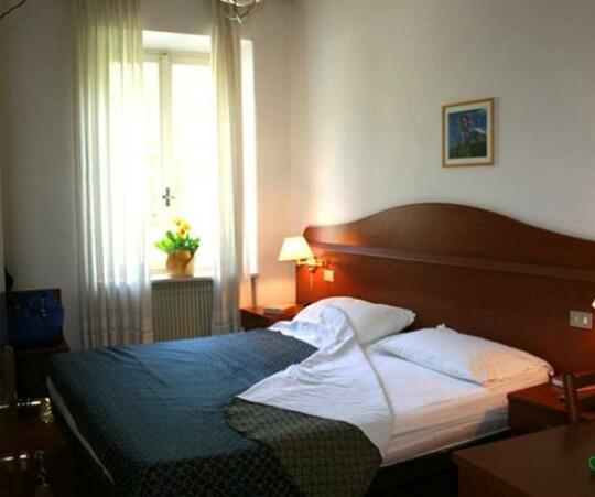 Hotel Pedrotti - Photo2
