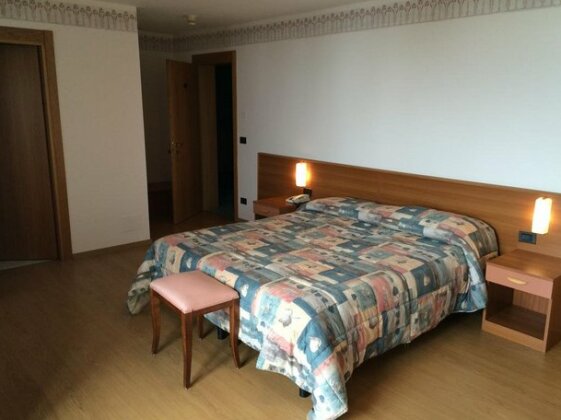 Hotel Roma Levico Terme - Photo4