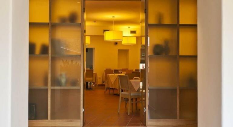 Hotel Romanda - Photo3