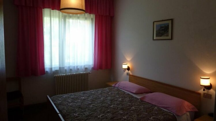 Hotel Terminus Levico Terme - Photo2