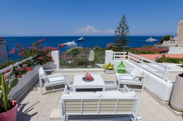 Villa Searose