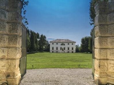 La Barchessa di Villa Pisani - Photo2