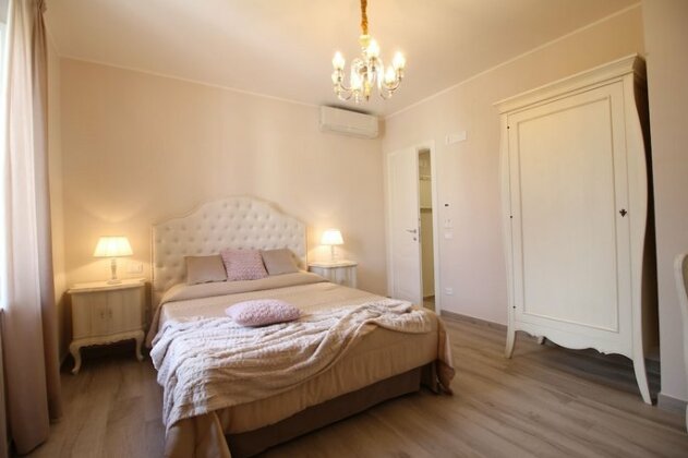 Lucca in Chic - Photo2