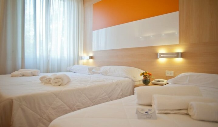 Hotel Rodia - Photo2