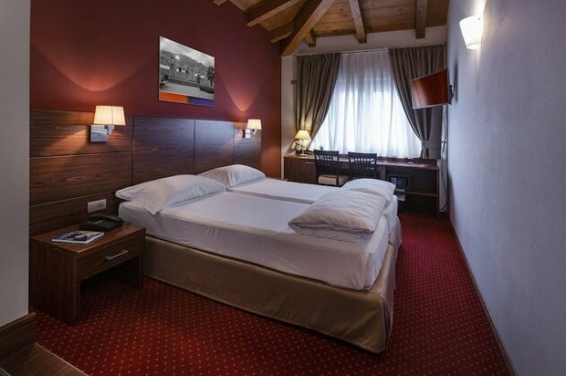 Hotel Lago Di Garda - Photo4