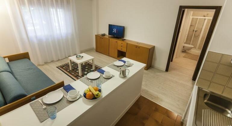 Hotel Roma Aparthotel - Photo3