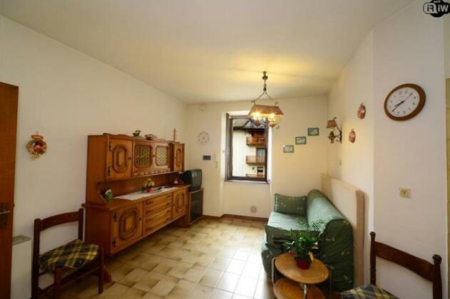 Appartamenti Violalpina - Piazza Costanzi - Photo3