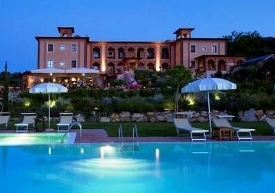 Saturnia Tuscany Hotel - Photo2