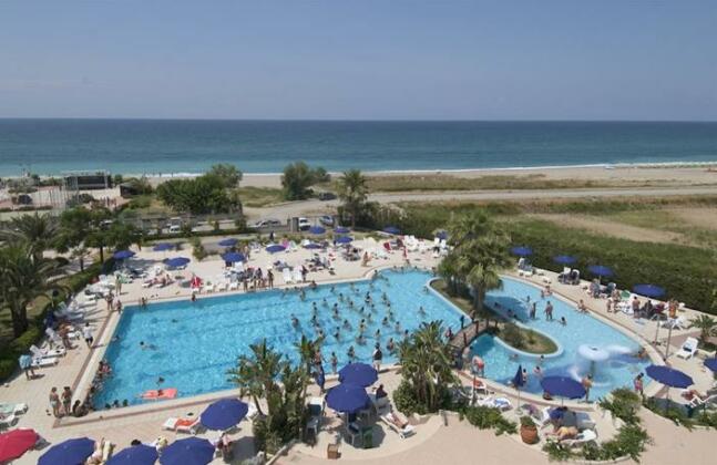 Hotel Village Paradise - Photo2