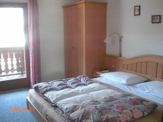Garni Iosc - Photo2