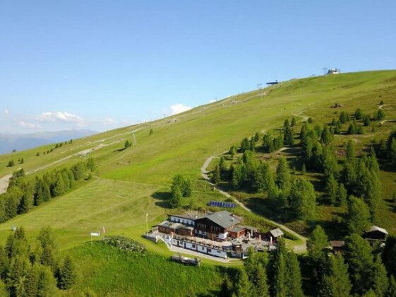 Rifugio Graziani Hutte - Photo2