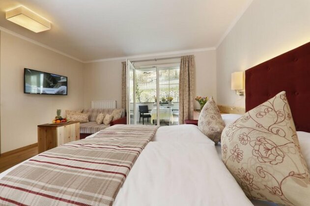 Landhaus Hotel Kristall - Photo2