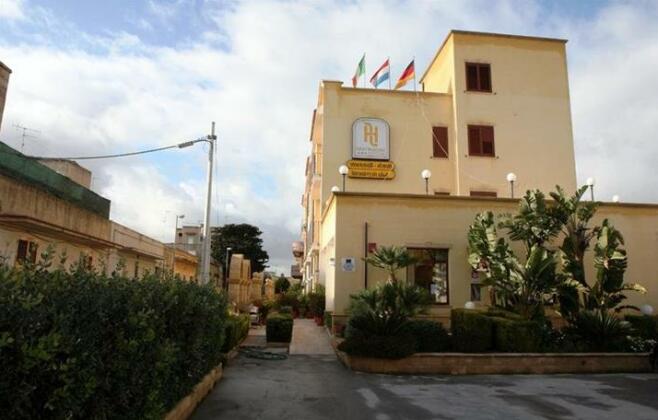 Sammartano Hotels - Photo4