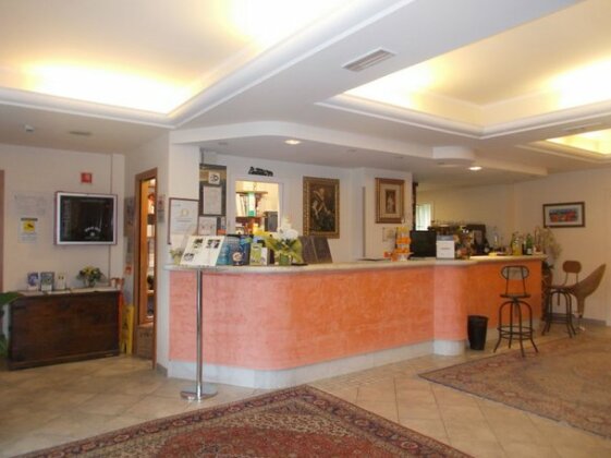 Hotel Nedy - Photo4