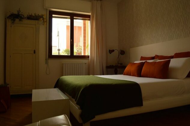 Edone - Photo2