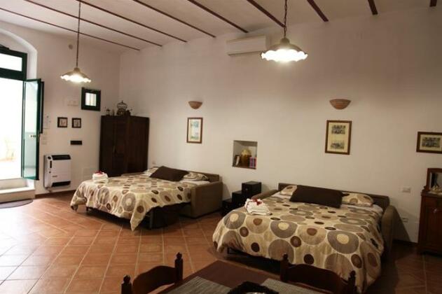 In Centro Holiday Home - Photo4