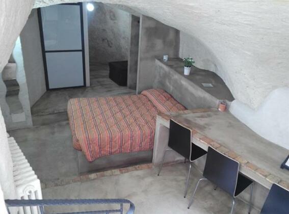 Stone Rooms - Photo2