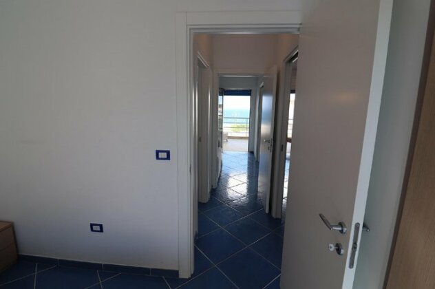 House Holidays azzurra to Torre Dell Orso - Photo5