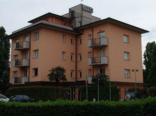 Hotel Visconti Melzo - Photo2