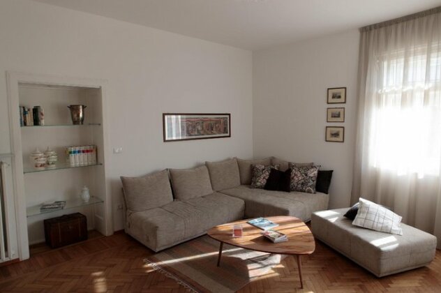 Delightful Villa Rina - Photo3